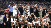 nba2003年总决赛,马刺队夺冠，邓肯封神之战”